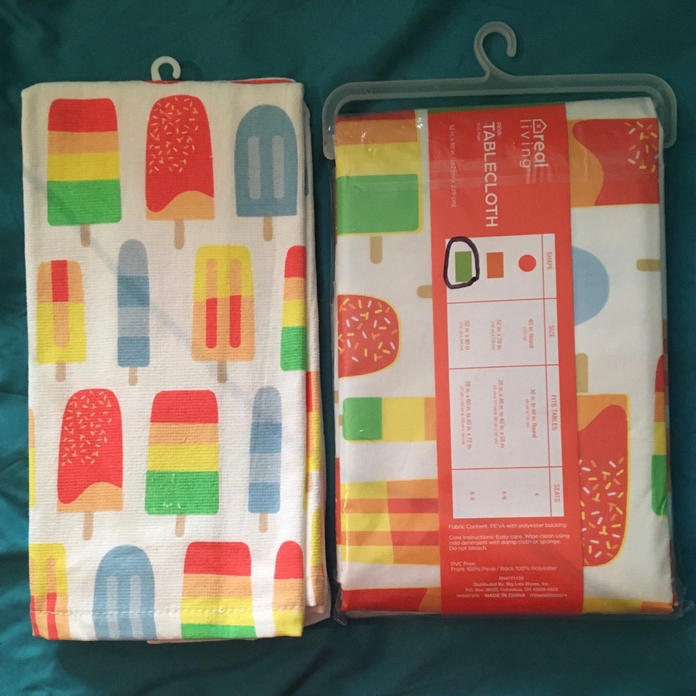 Springtime table cloth/towels - Picture 3 of 4